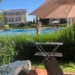 Flores Garden M