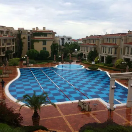 Flores Garden M Апартамент *
